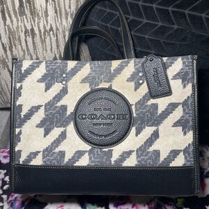 Coach Black and Cream Patterned Handbag